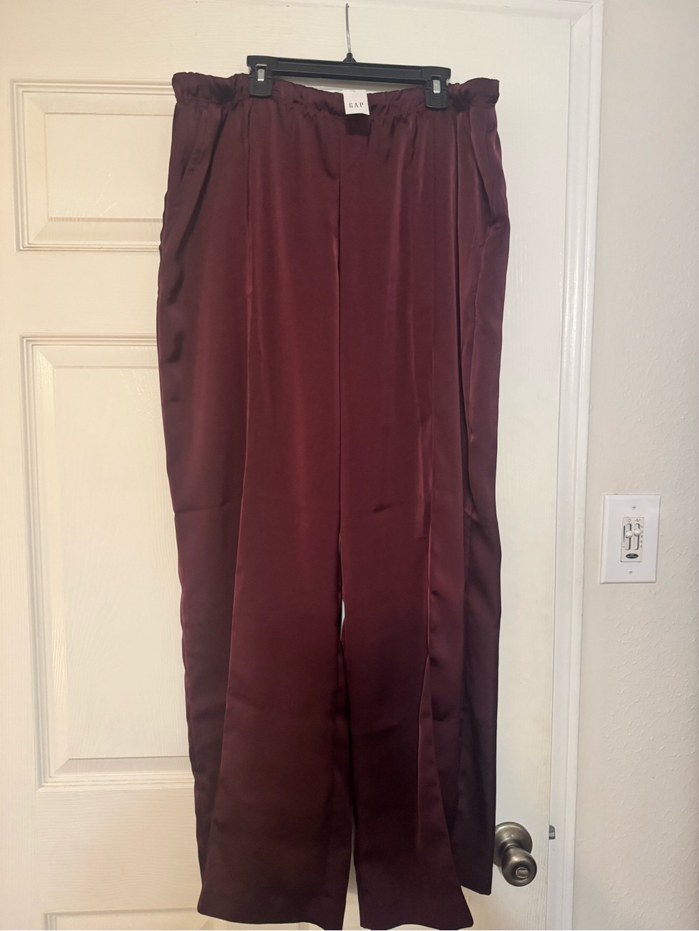 GAP Satin Wide-Leg Pants in Burgundy